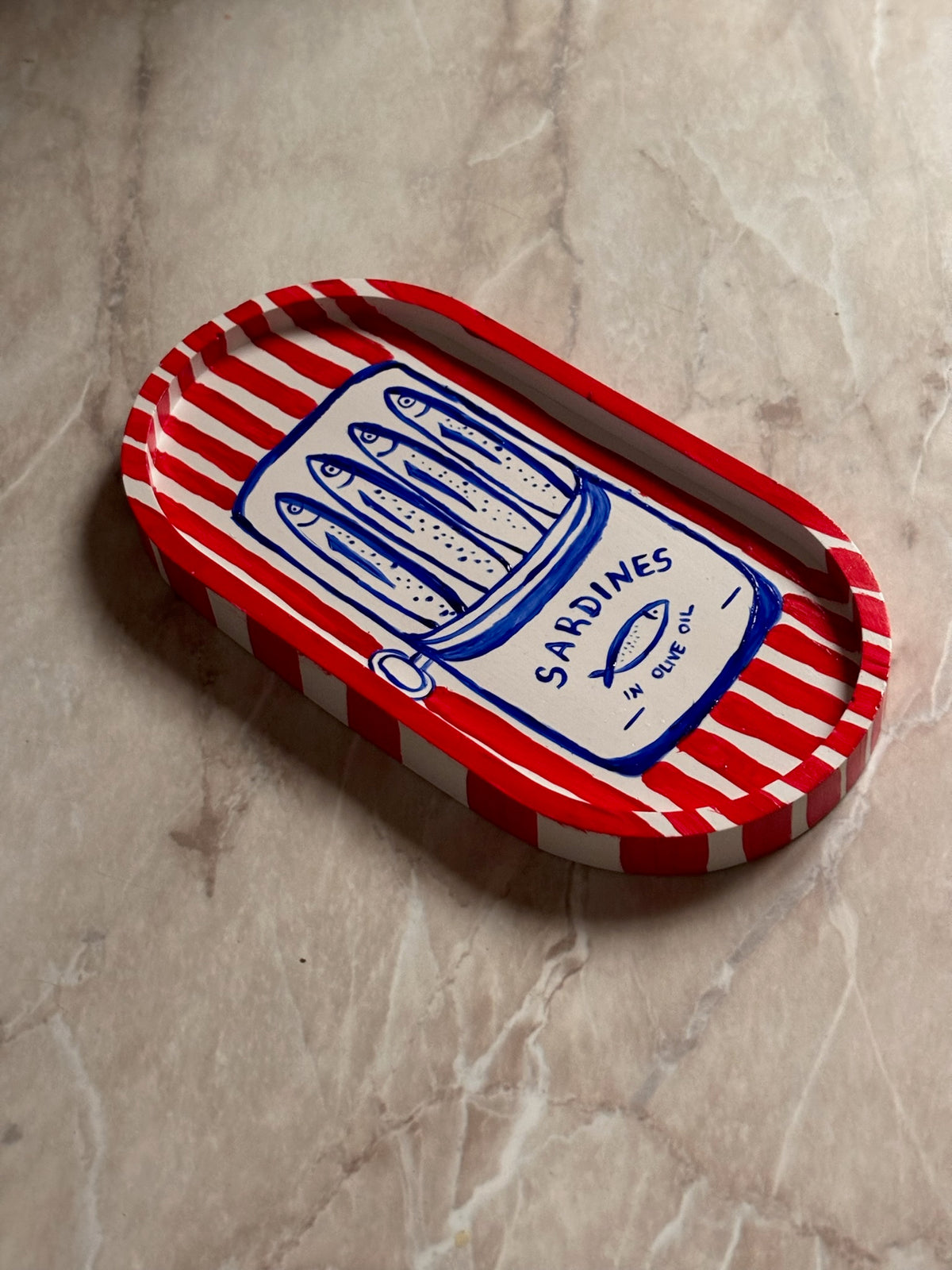Διακοσμητικό πορσελάνινο δισκάκι Sardines Red