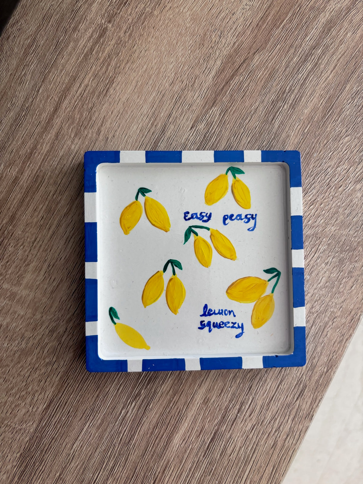 Διακοσμητικό πορσελάνινο δισκάκι Lemon