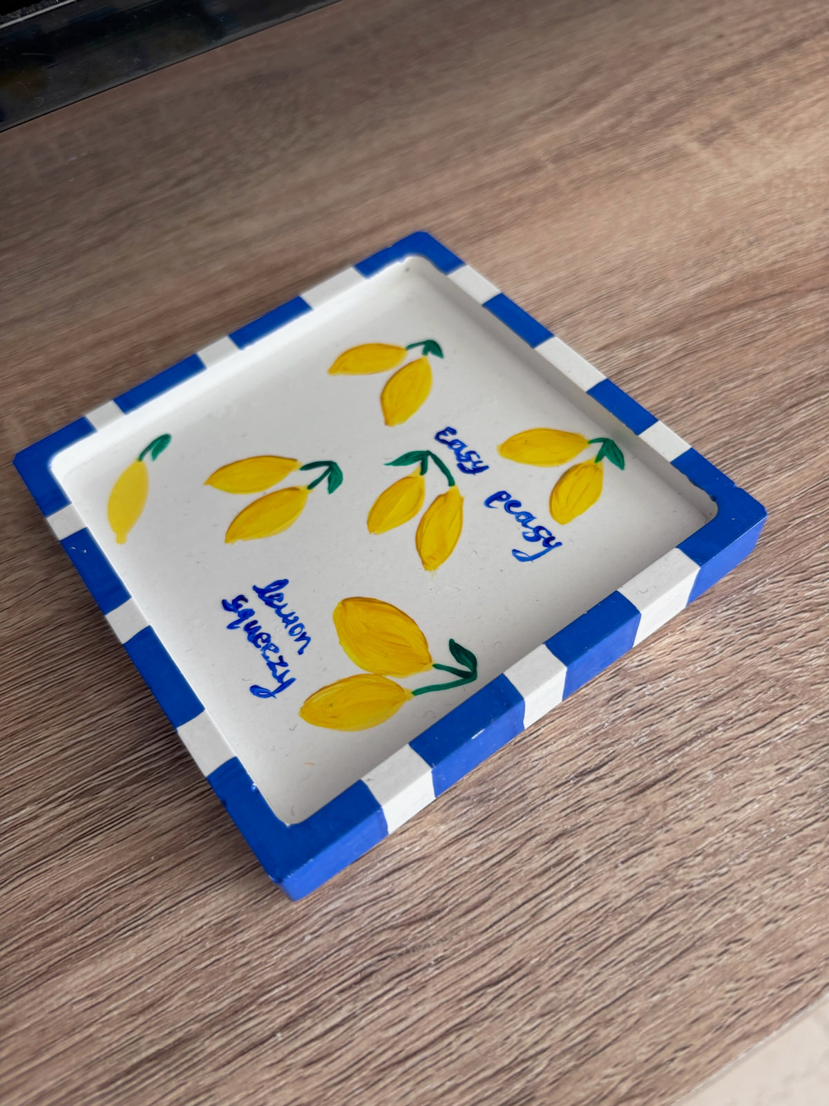 Διακοσμητικό πορσελάνινο δισκάκι Lemon